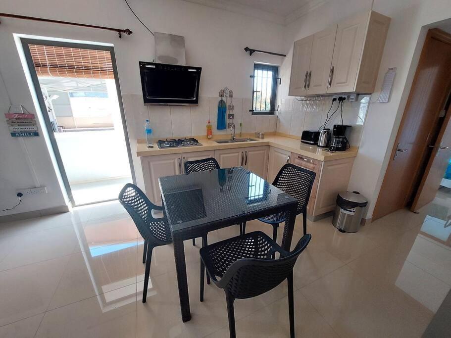 New Chic Apartment Flic-en-Flacq Dış mekan fotoğraf
